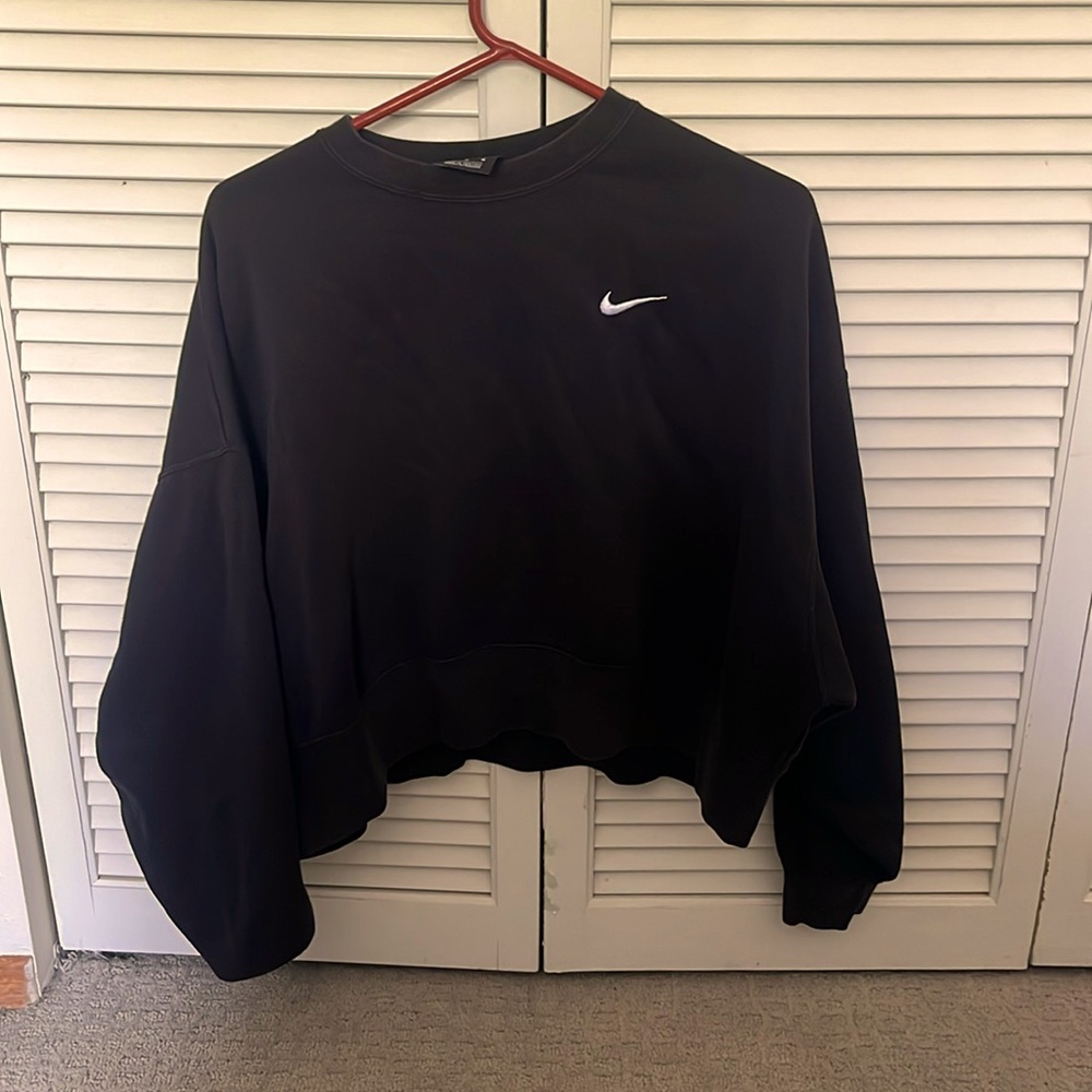 Long sleeve Women’s Nike shirt